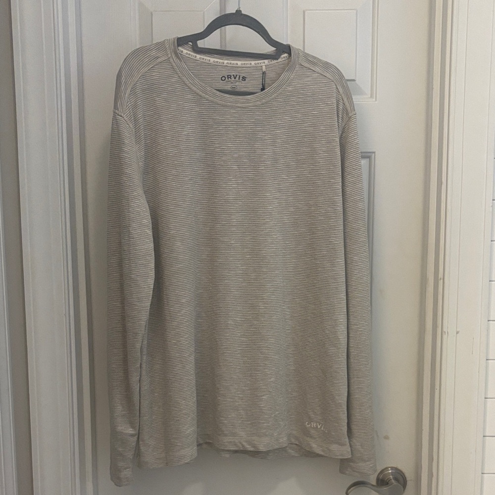 Orvis Men's Light Gray Long Sleeve Tee